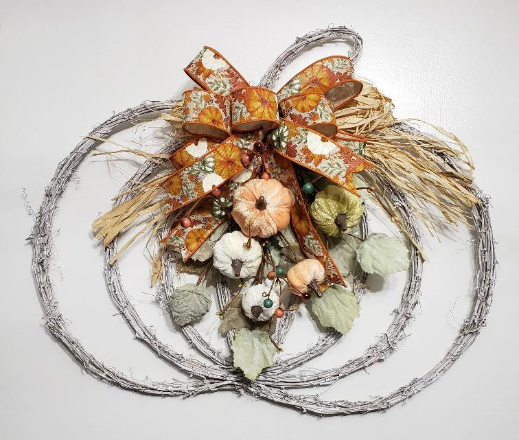 Pumpkin wall/door hanger