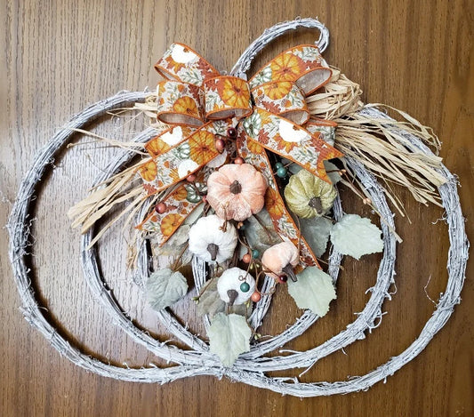 Pumpkin wall/door hanger