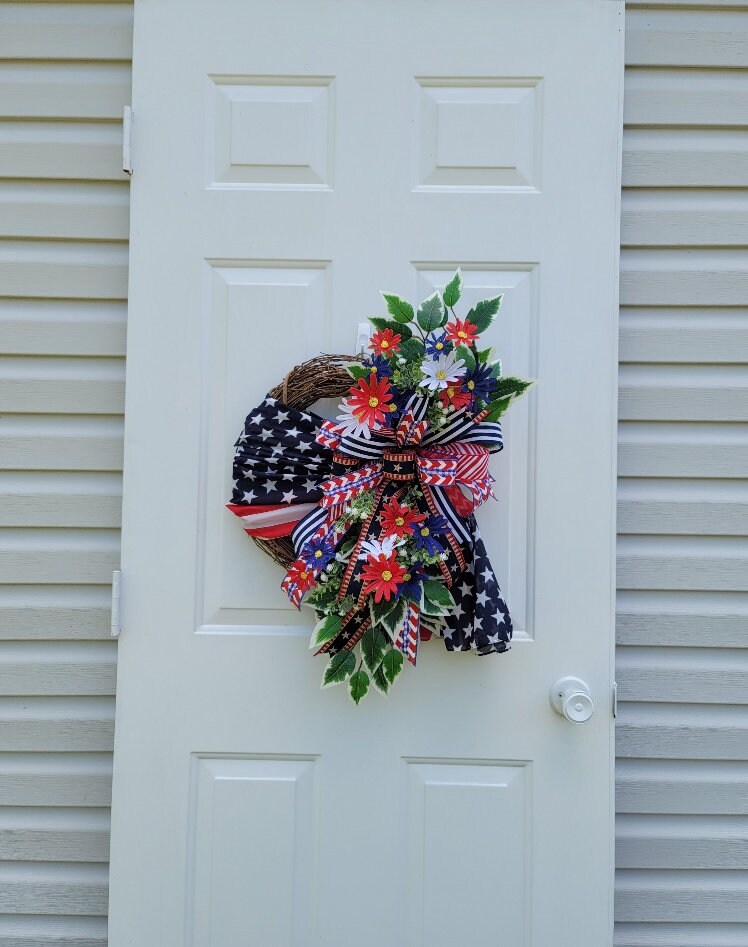 Patriotic Wreath ~ USA Home Décor