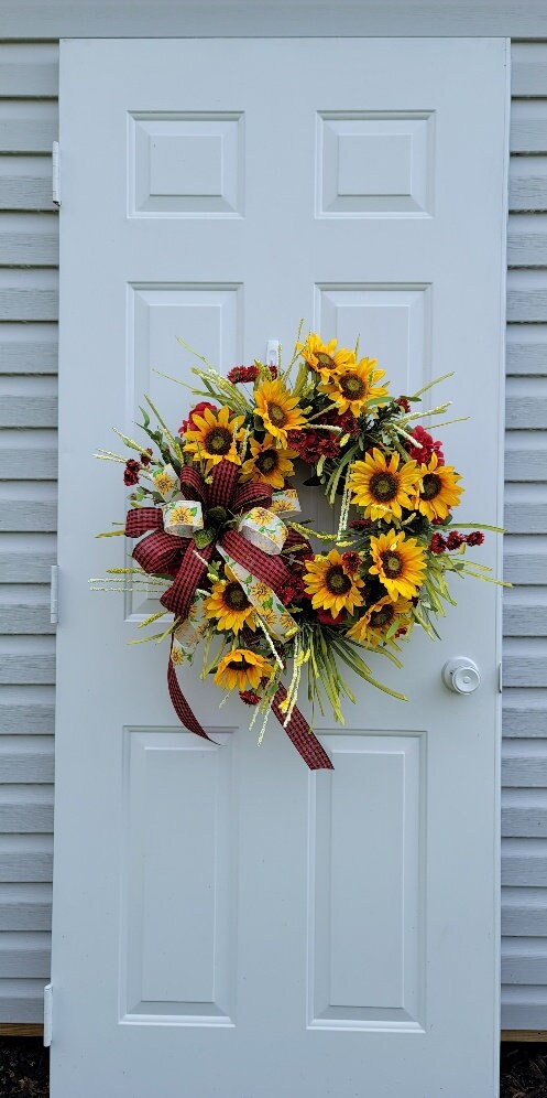Sunflower and red flower wreath